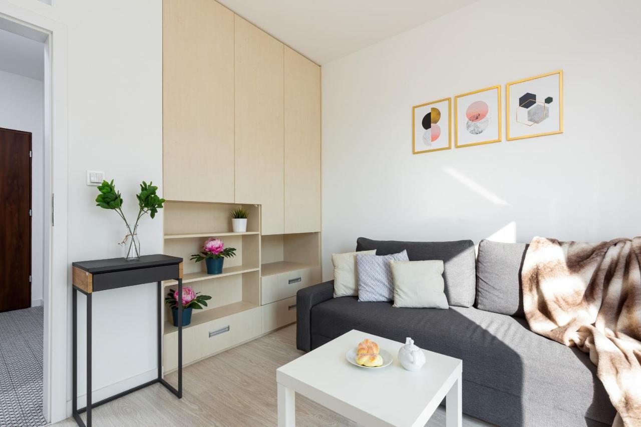 Metro Bielany Apartments By Noclegi Renters Warsaw Exterior photo