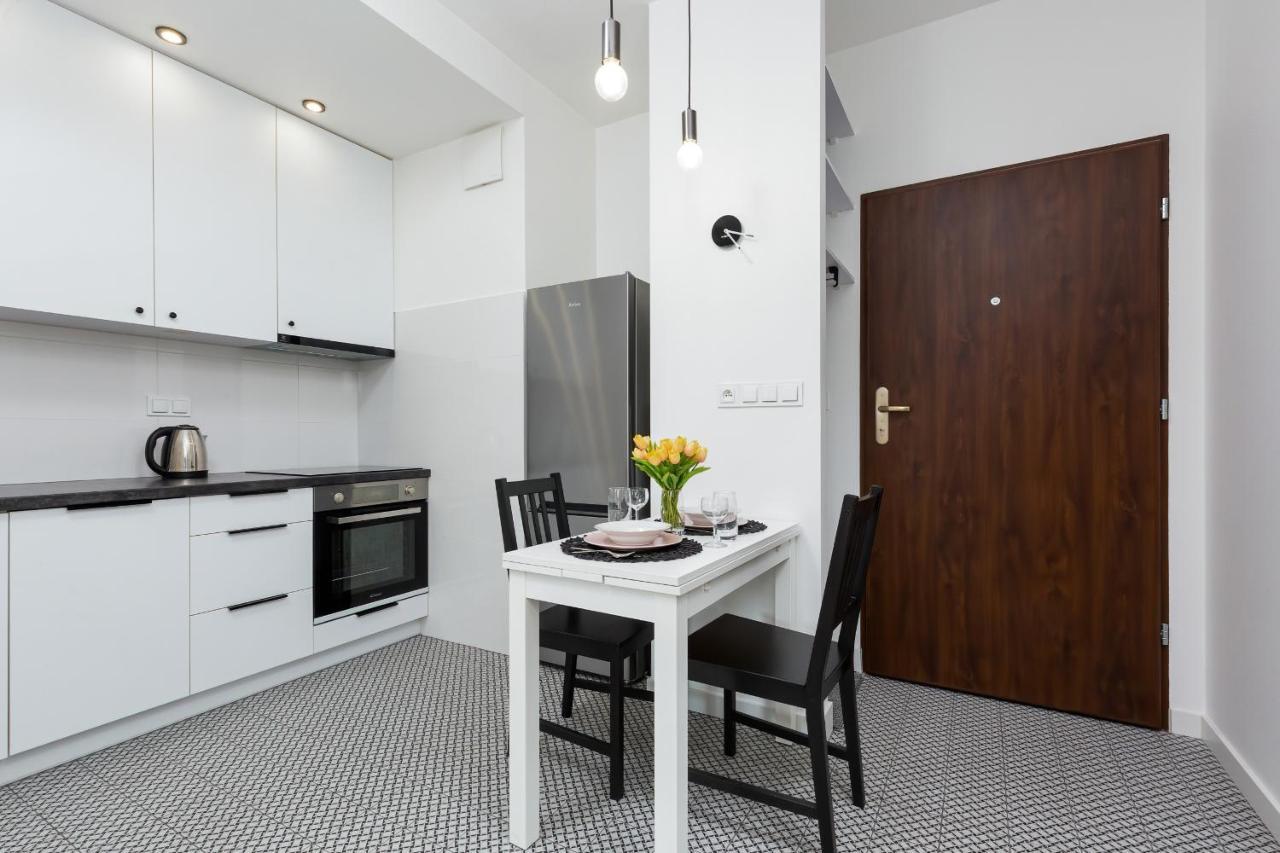 Metro Bielany Apartments By Noclegi Renters Warsaw Exterior photo